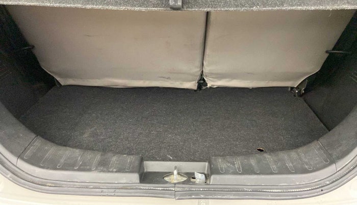 2016 Maruti Wagon R 1.0 VXI AMT, Petrol, Automatic, 21,218 km, Boot Inside