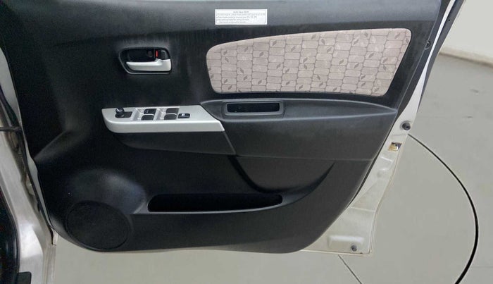 2016 Maruti Wagon R 1.0 VXI AMT, Petrol, Automatic, 21,218 km, Driver Side Door Panels Control