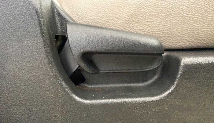 2016 Maruti Wagon R 1.0 VXI AMT, Petrol, Automatic, 21,218 km, Driver Side Adjustment Panel