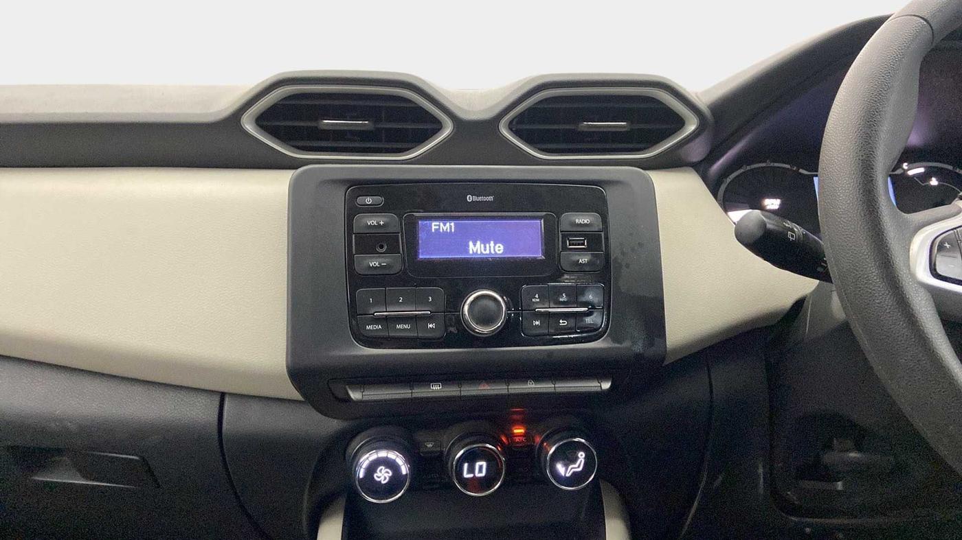 2022 Nissan MAGNITE XL, Petrol, Manual, 15,583 km, Air Conditioner