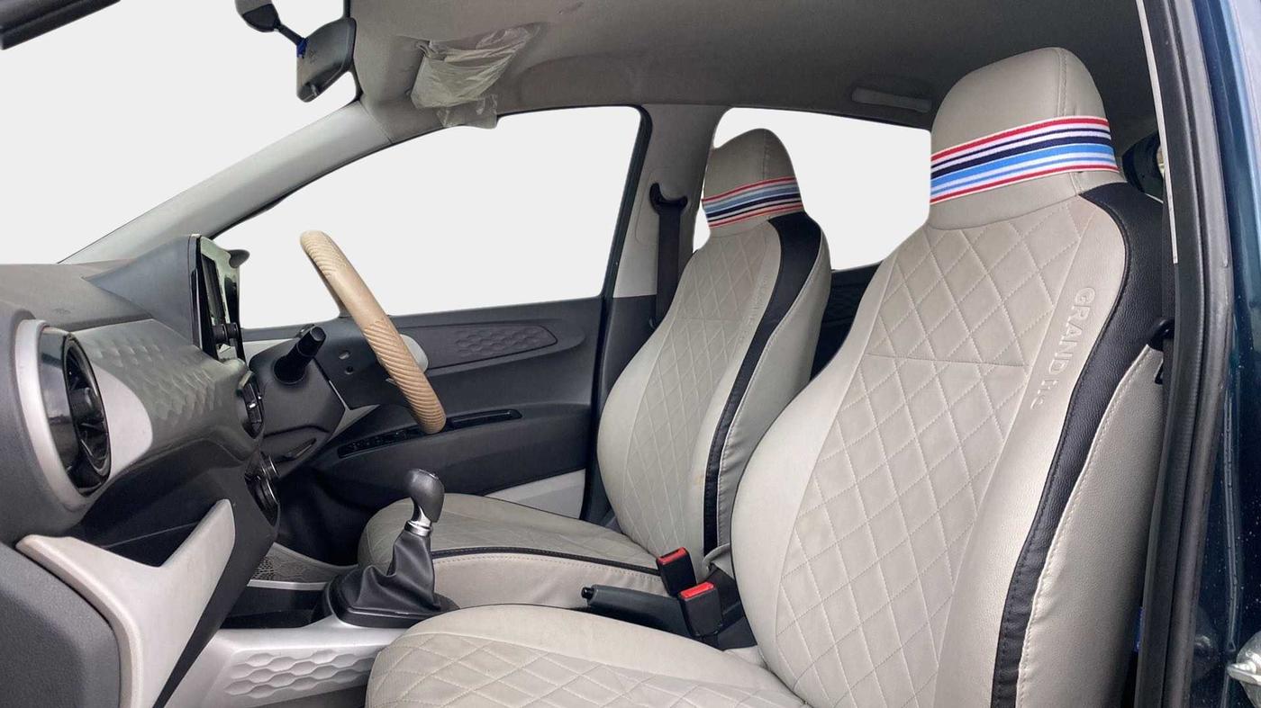 2022 Hyundai GRAND I10 NIOS SPORTZ 1.2 KAPPA VTVT, Petrol, Manual, 30,480 km, Right Side Front Door Cabin