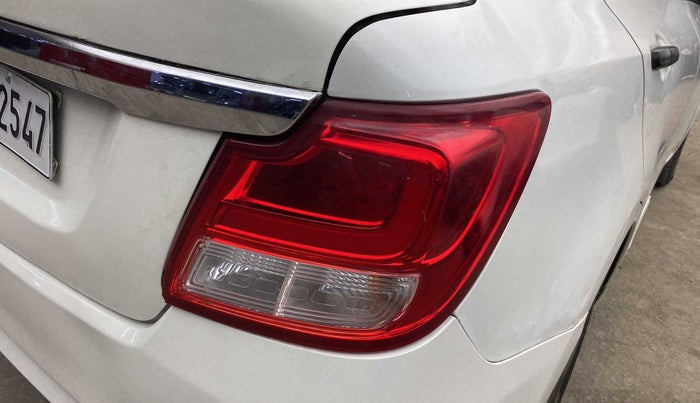 2018 Maruti Dzire LXI, Petrol, Manual, 59,557 km, Right tail light - Minor damage