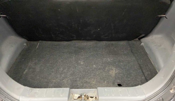 2016 Maruti Alto 800 LXI, Petrol, Manual, 17,816 km, Boot Inside