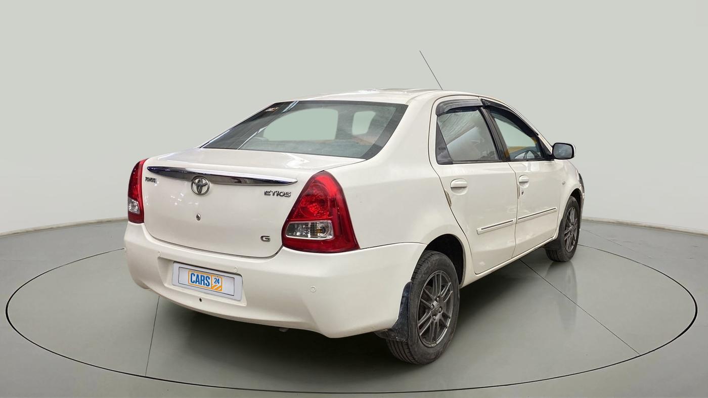2012 Toyota Etios G, Petrol, Manual, 99,716 km, Right Back Diagonal