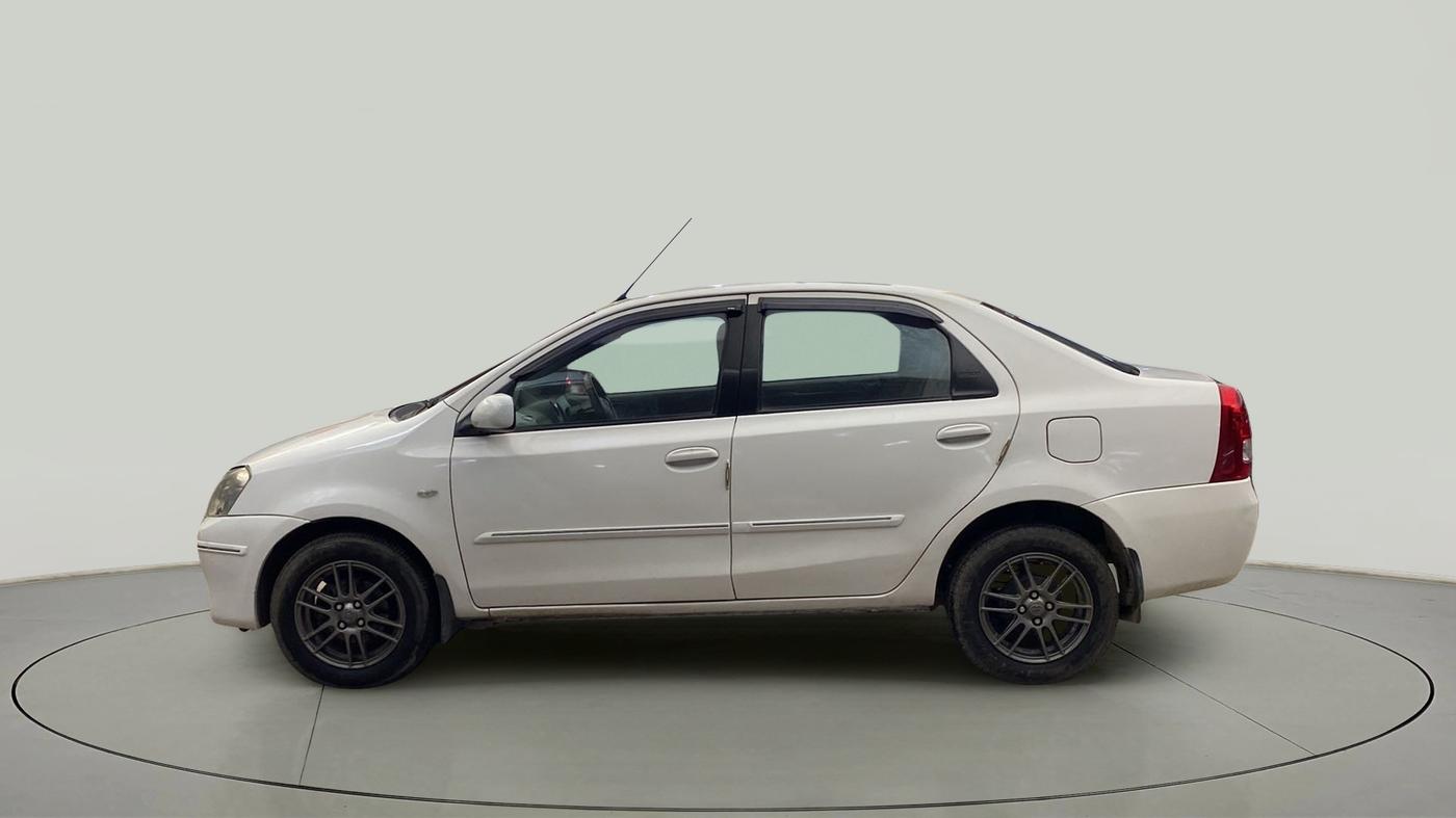 2012 Toyota Etios G, Petrol, Manual, 99,716 km, Left Side