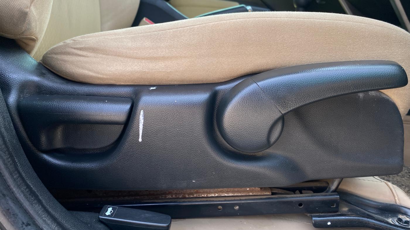 2019 Honda City 1.5L I-VTEC SV, Petrol, Manual, 79,690 km, Driver Side Adjustment Panel