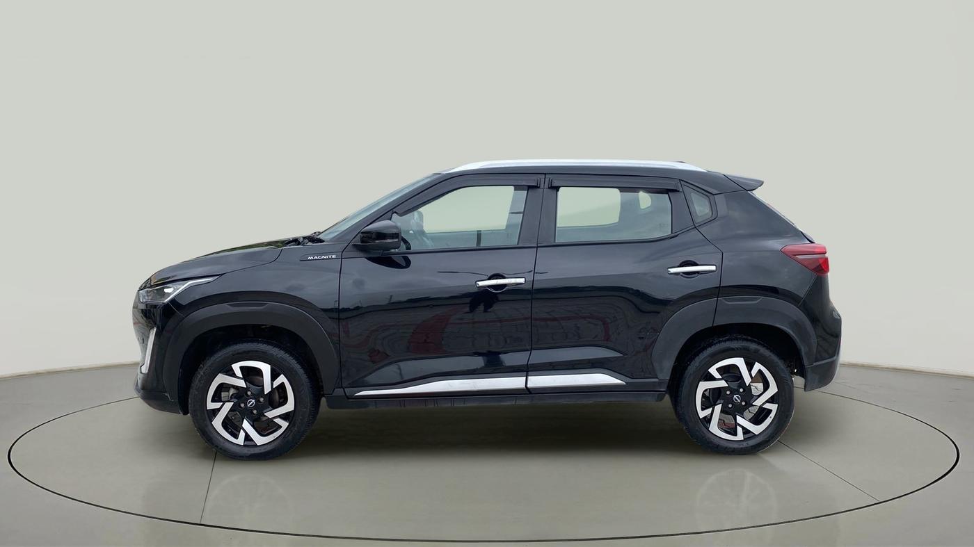 2023 Nissan MAGNITE XV MT, Petrol, Manual, 13,552 km, Left Side