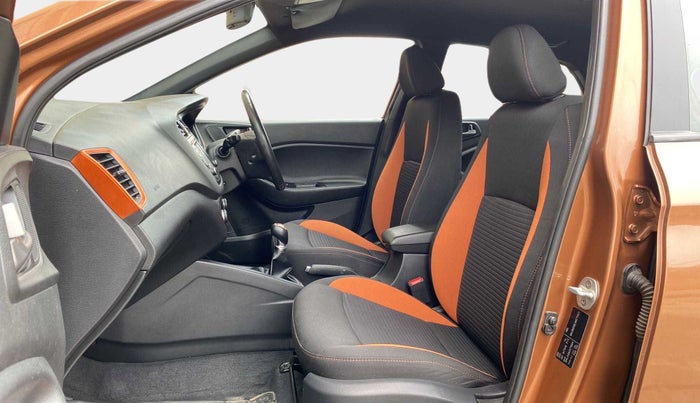 2016 Hyundai i20 Active 1.2 SX, Petrol, Manual, 73,119 km, Right Side Front Door Cabin