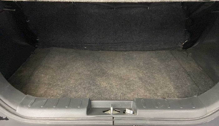 2015 Maruti Alto K10 VXI, Petrol, Manual, 75,053 km, Boot Inside