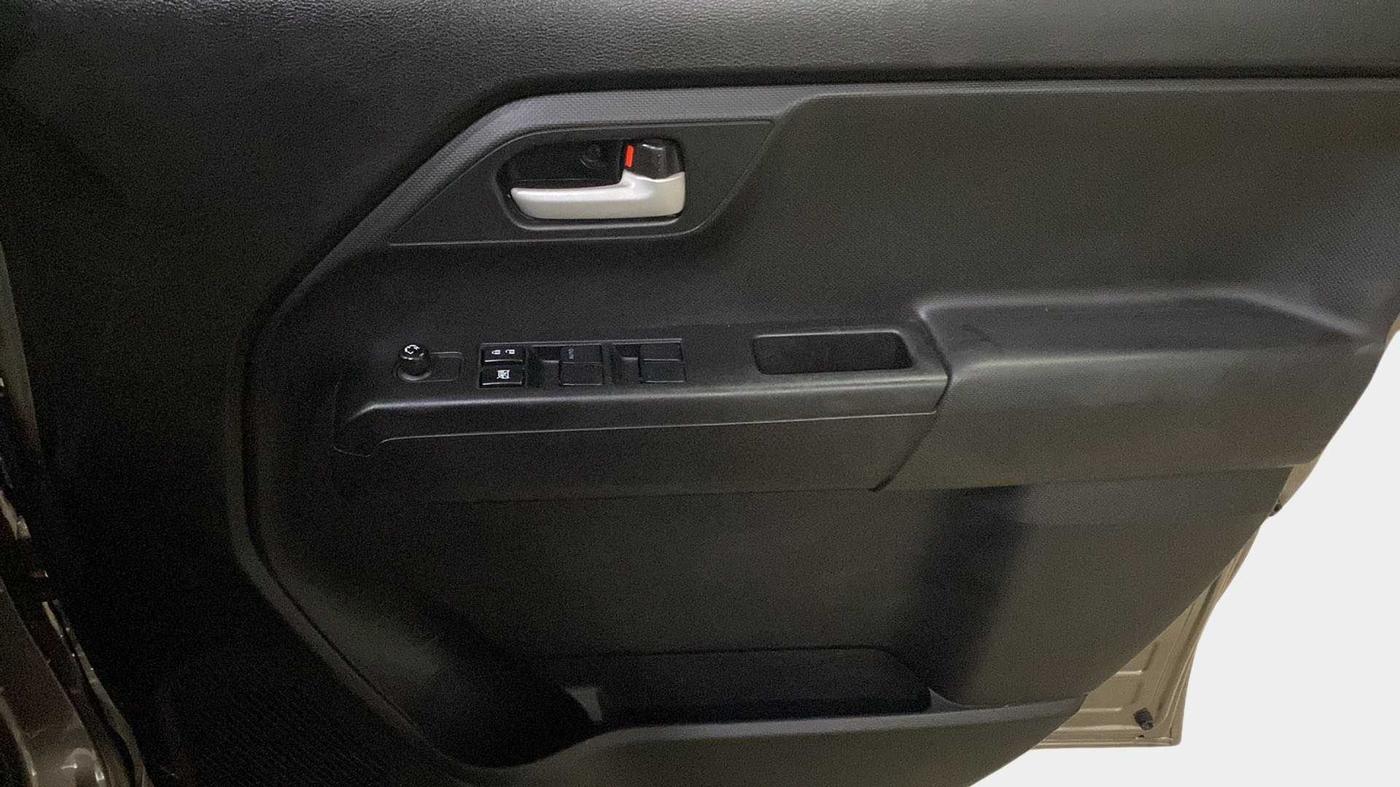 2023 Maruti New Wagon-R VXI 1.0 AMT, Petrol, Automatic, 4,488 km, Driver Side Door Panels Control