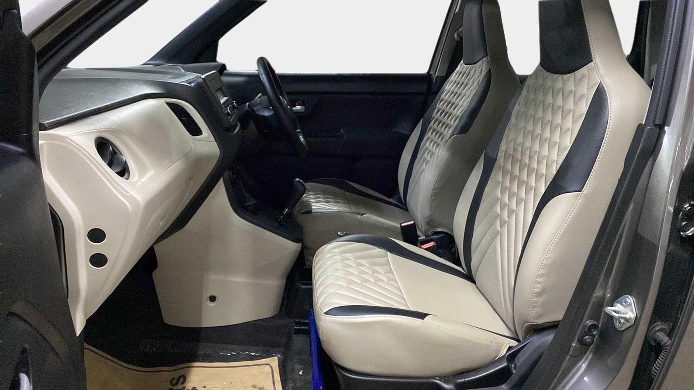 2023 Maruti New Wagon-R VXI 1.0 AMT, Petrol, Automatic, 4,488 km, Right Side Front Door Cabin
