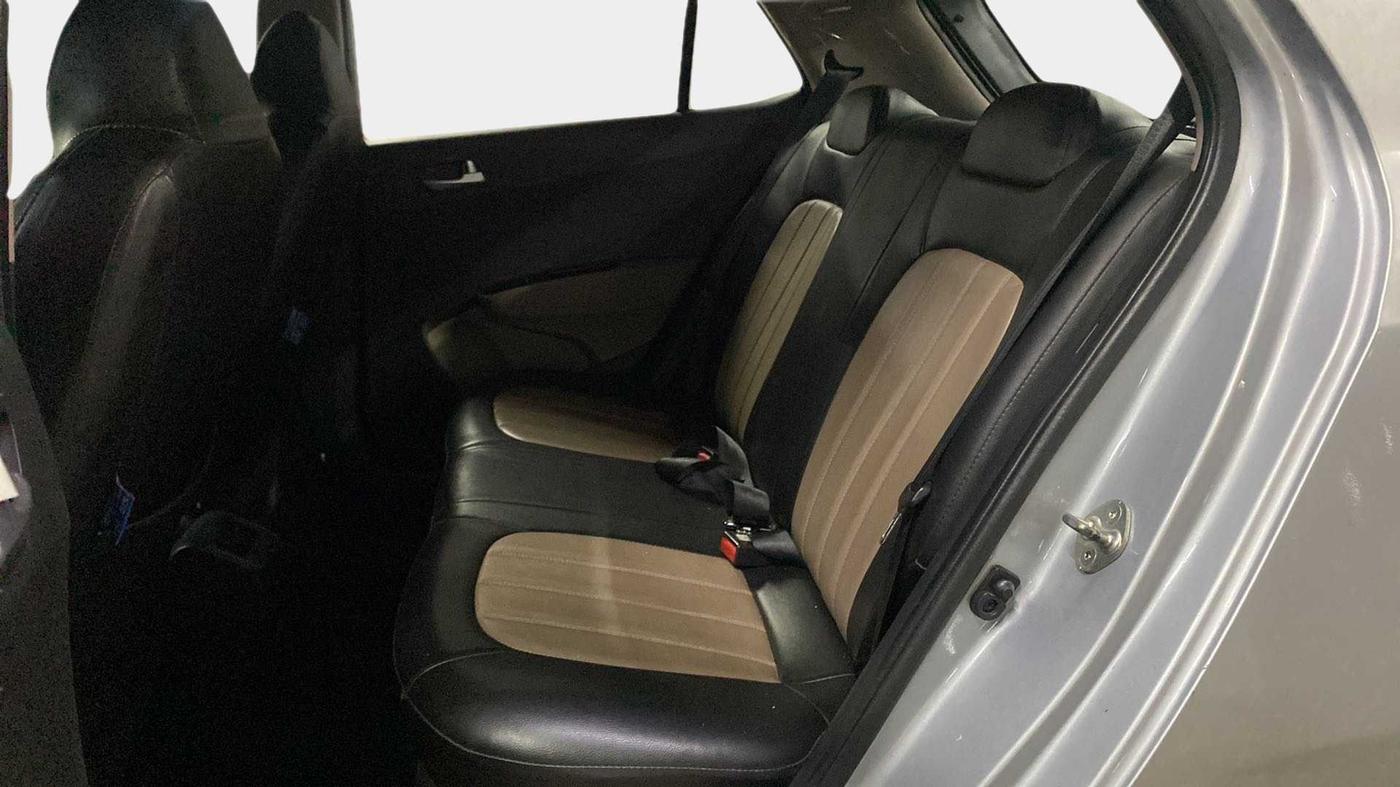 2019 Hyundai Grand i10 SPORTZ 1.2 KAPPA VTVT, Petrol, Manual, 36,823 km, Right Side Rear Door Cabin