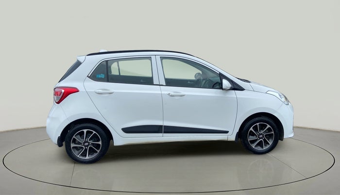 2017 Hyundai Grand i10 SPORTZ (O) AT 1.2 KAPPA VTVT, Petrol, Automatic, 35,716 km, Right Side View