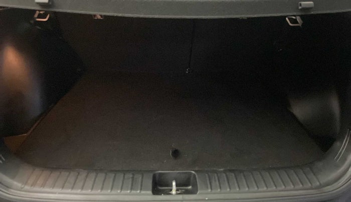 2022 Hyundai Creta SX 1.5 PETROL, Petrol, Manual, 22,962 km, Boot Inside