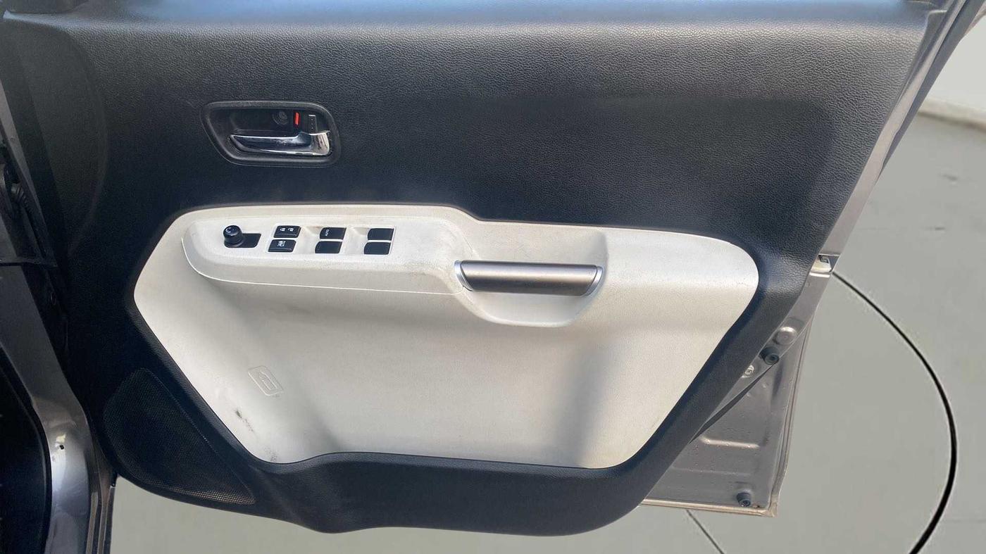 2018 Maruti IGNIS DELTA 1.2, Petrol, Manual, 81,854 km, Driver Side Door Panels Control