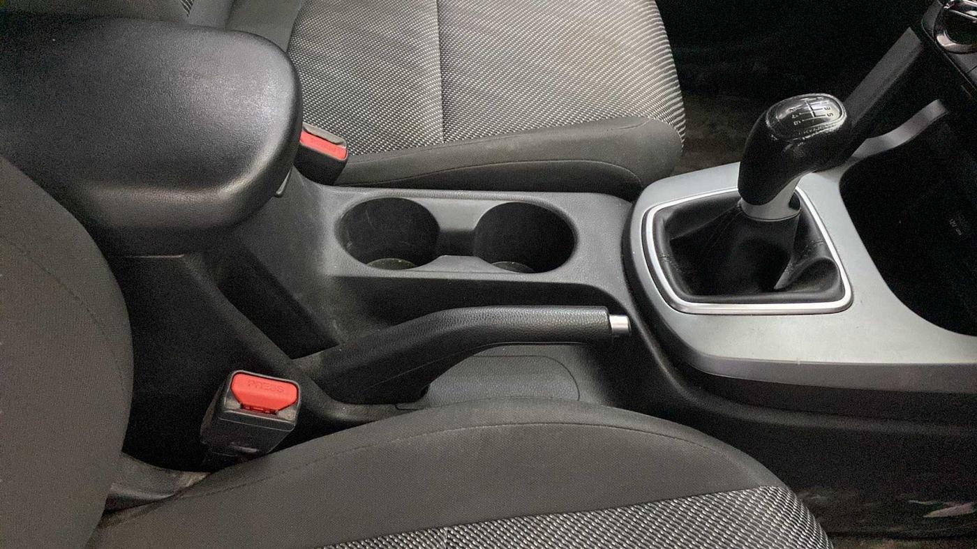 2021 KIA SELTOS HTE 1.5 DIESEL, Diesel, Manual, 71,040 km, Gear Lever