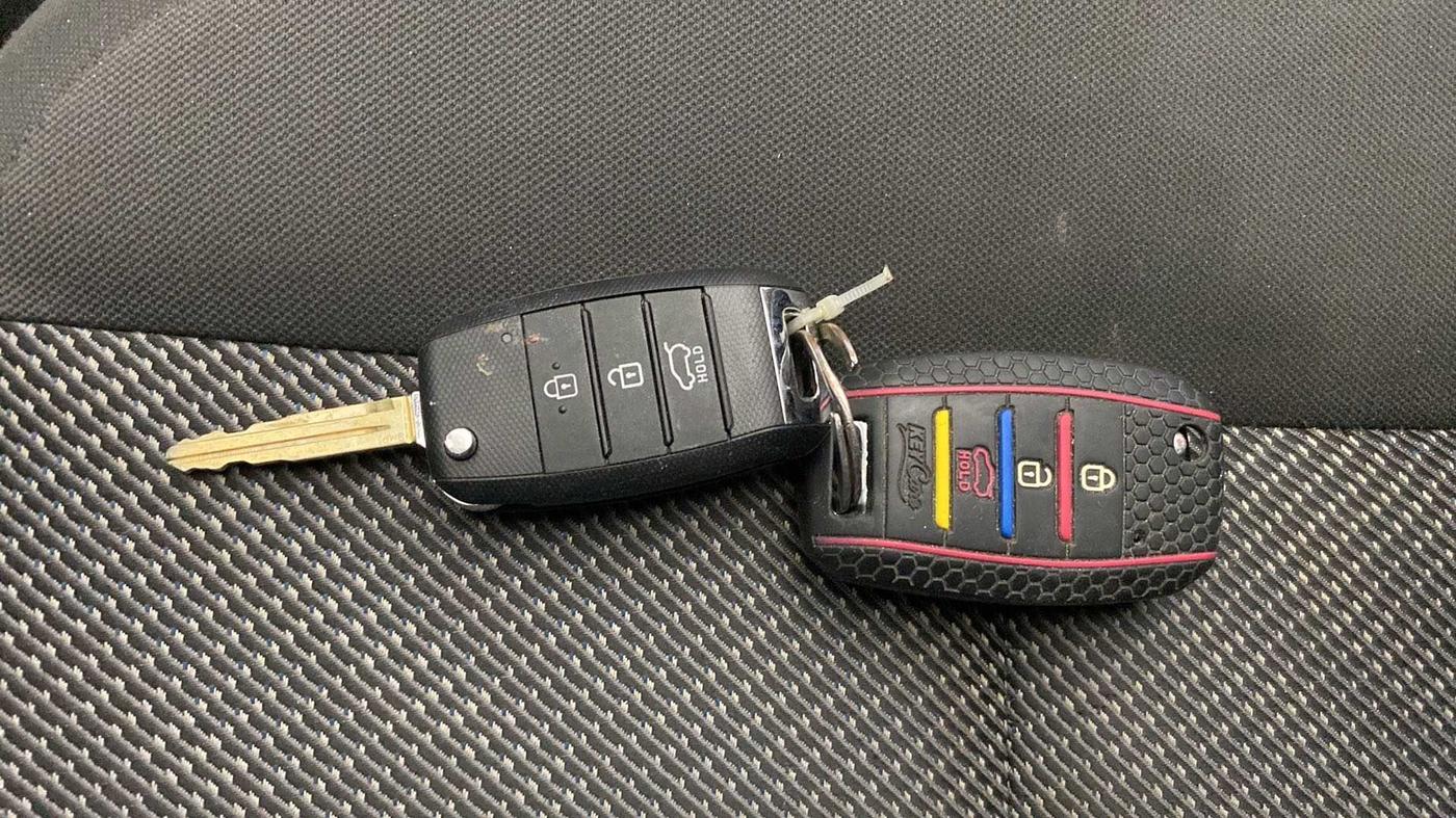 2021 KIA SELTOS HTE 1.5 DIESEL, Diesel, Manual, 71,040 km, Key Close Up