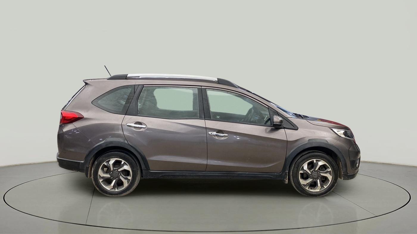 2016 Honda BR-V 1.5L I-VTEC V, Petrol, Manual, 76,418 km, Right Side View