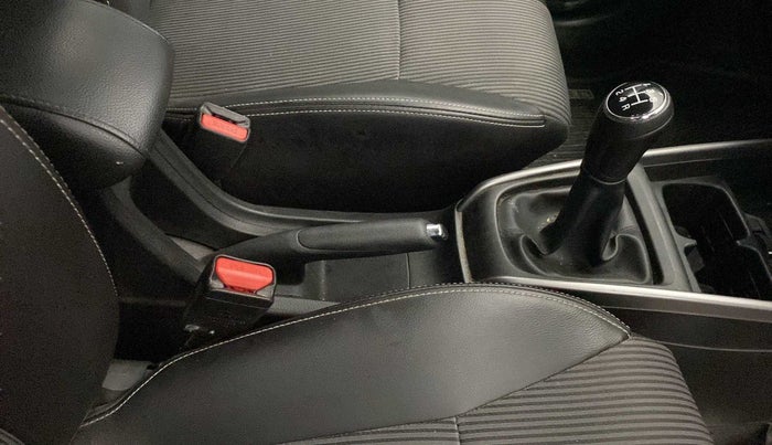 2022 Maruti XL6 ZETA MT, Petrol, Manual, 49,527 km, Gear Lever