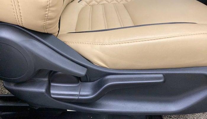 2019 Honda Amaze 1.2L I-VTEC S, CNG, Manual, 71,098 km, Driver Side Adjustment Panel