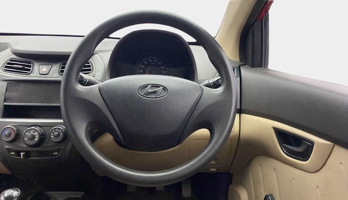 2015 Hyundai Eon D-LITE+, Petrol, Manual, 33,688 km, Steering Wheel Close Up