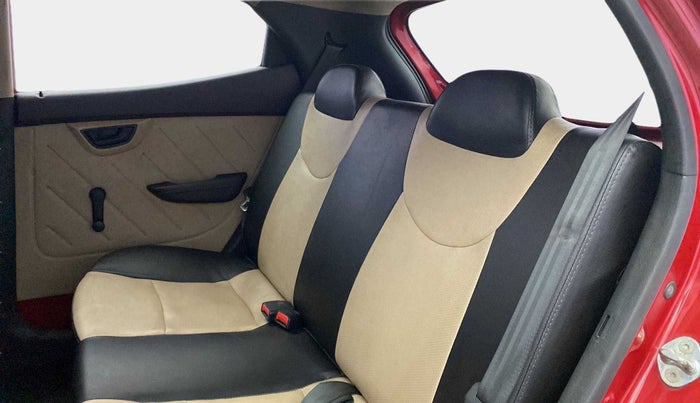 2015 Hyundai Eon D-LITE+, Petrol, Manual, 33,688 km, Right Side Rear Door Cabin