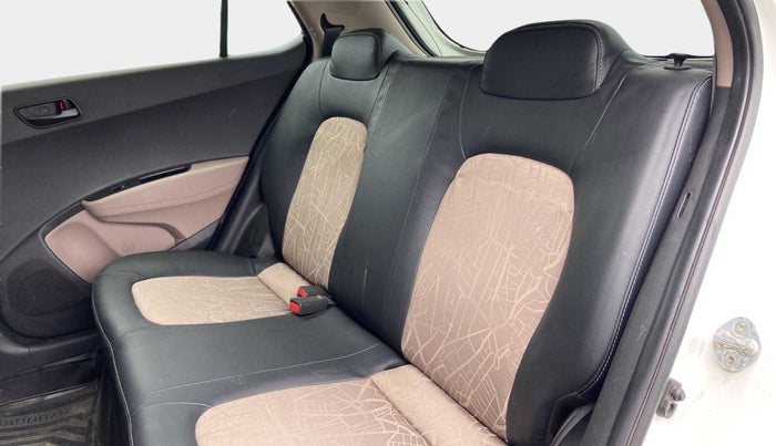 2018 Hyundai Grand i10 MAGNA 1.2 KAPPA VTVT, Petrol, Manual, 66,446 km, Right Side Rear Door Cabin