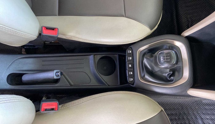 2019 Hyundai NEW SANTRO SPORTZ MT, Petrol, Manual, 70,442 km, Gear Lever