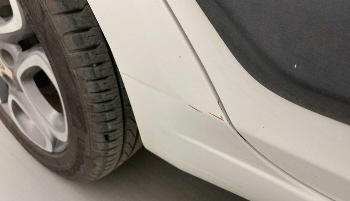 2018 Hyundai Elite i20 ASTA 1.4 CRDI (O), Diesel, Manual, 1,15,435 km, Right running board - Minor scratches