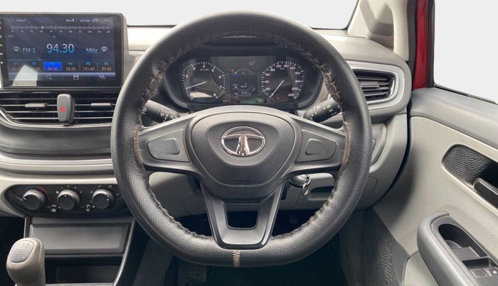 2021 Tata ALTROZ XE PETROL, Petrol, Manual, 29,527 km, Steering Wheel Close Up