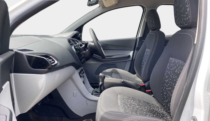 2022 Tata Tiago XT CNG, CNG, Manual, 37,334 km, Right Side Front Door Cabin