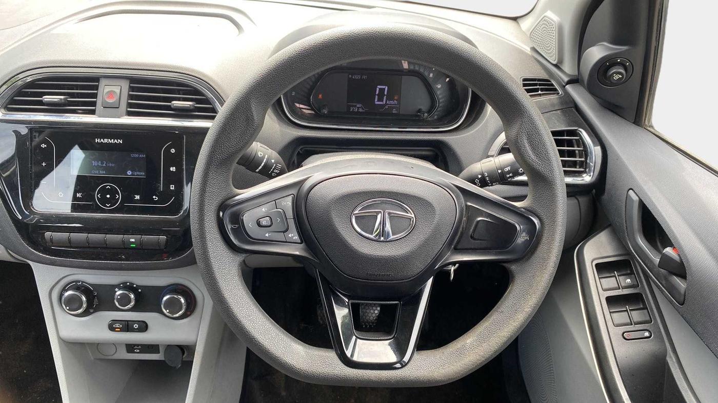 2022 Tata Tiago XT CNG, CNG, Manual, 37,334 km, Steering Wheel Close Up