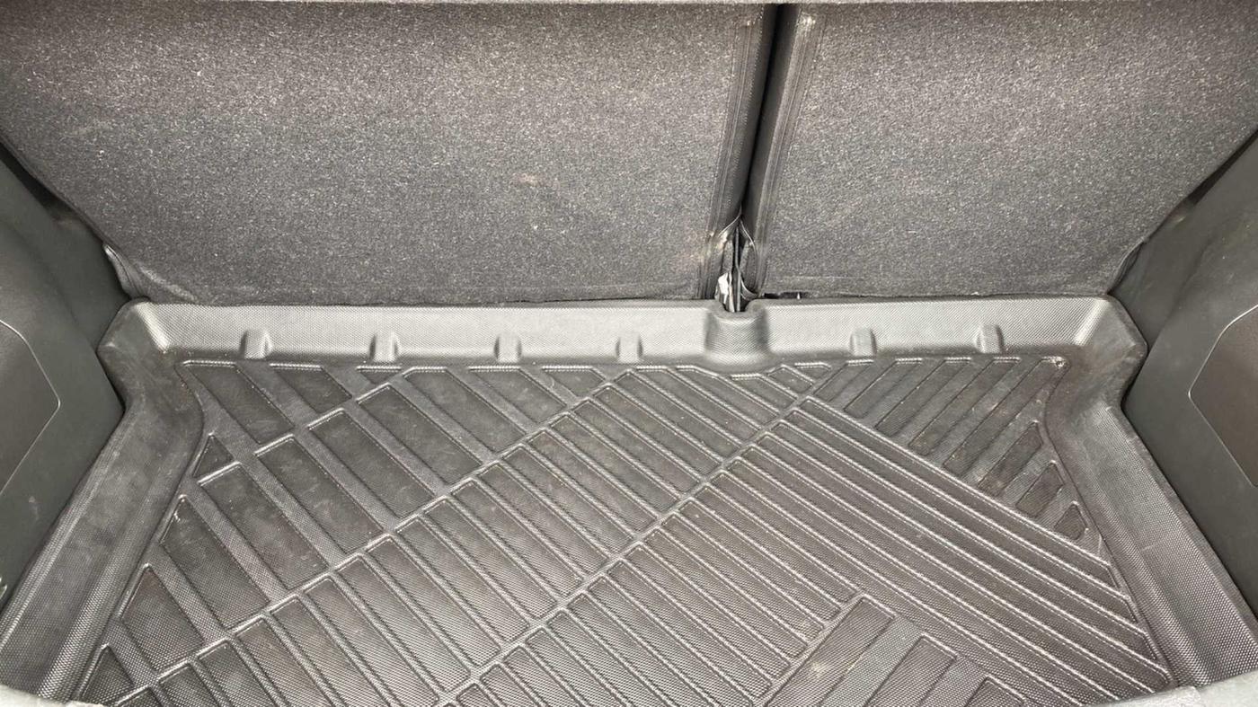 2022 Maruti IGNIS ZETA 1.2, Petrol, Manual, 4,986 km, Boot Inside