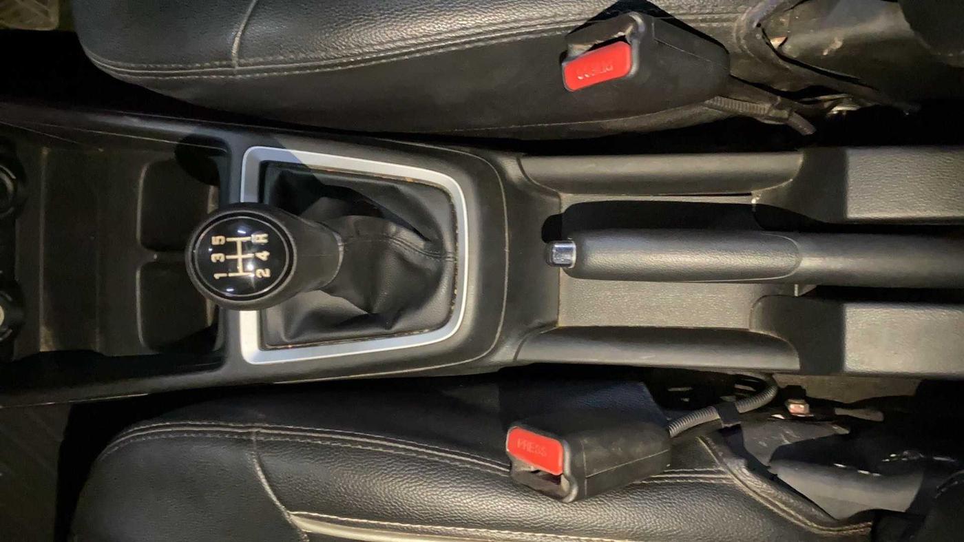 2020 Maruti Swift VXI, Petrol, Manual, 31,991 km, Gear Lever