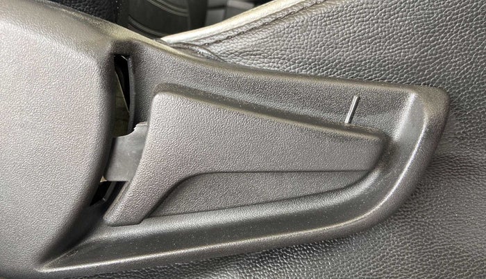 2022 Maruti Alto K10 VXI, Petrol, Manual, 5,122 km, Driver Side Adjustment Panel