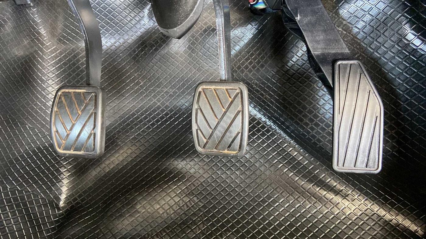 2022 Maruti Alto K10 VXI, Petrol, Manual, 5,122 km, Pedals