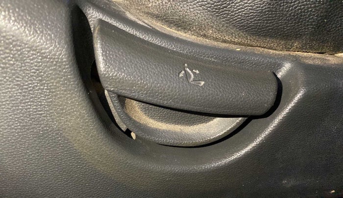 2017 Hyundai Grand i10 MAGNA AT 1.2 KAPPA VTVT, Petrol, Automatic, 66,369 km, Driver Side Adjustment Panel