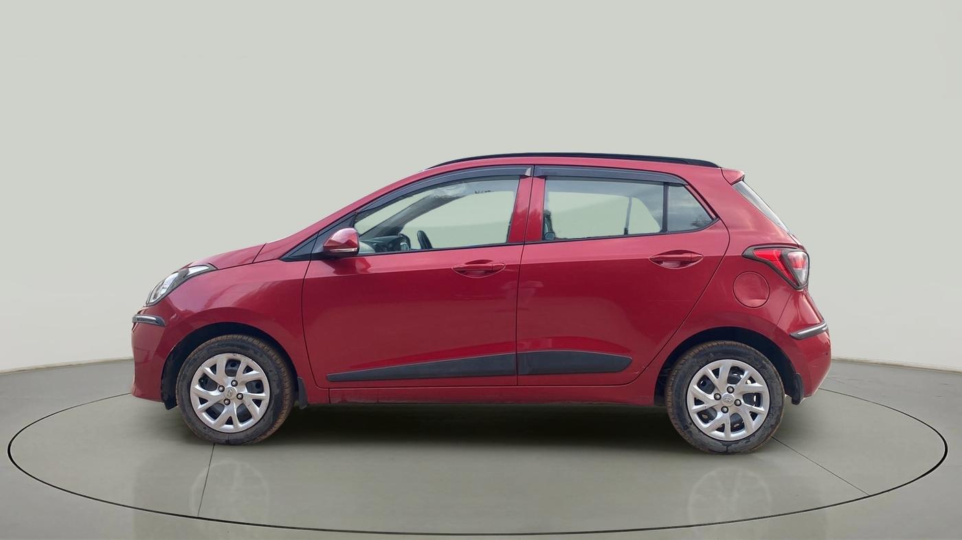 2017 Hyundai Grand i10 SPORTZ (O) 1.2 KAPPA VTVT, Petrol, Manual, 16,003 km, Left Side