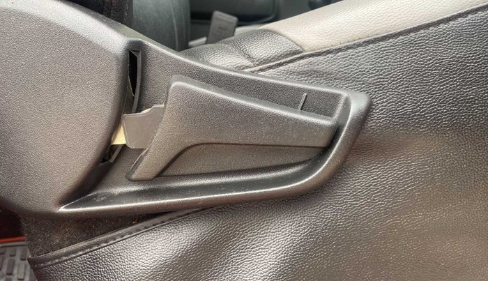 2022 Maruti S PRESSO VXI (O), Petrol, Manual, 37,808 km, Driver Side Adjustment Panel