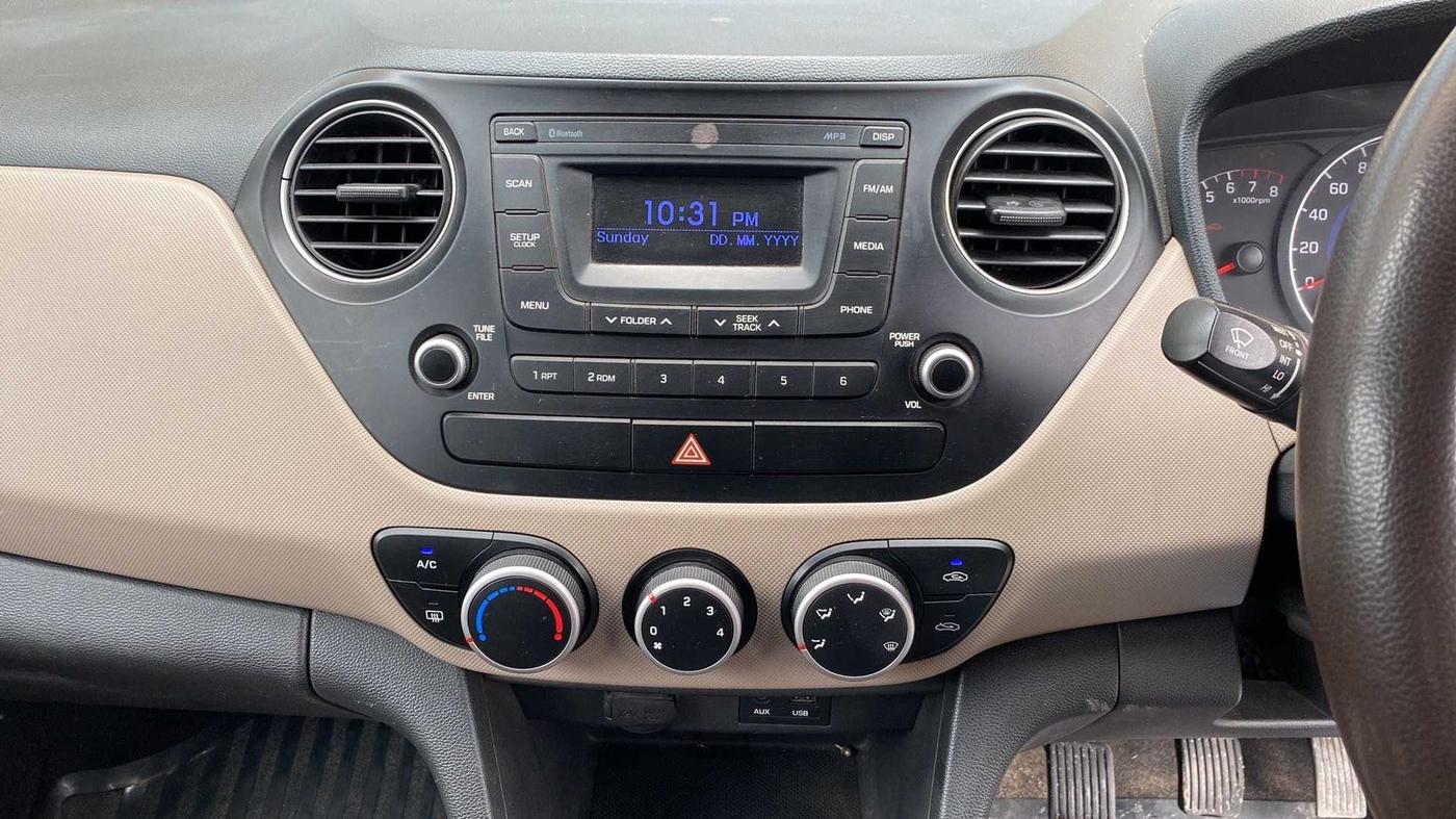 2016 Hyundai Grand i10 SPORTZ 1.2 KAPPA VTVT, Petrol, Manual, 44,692 km, Air Conditioner