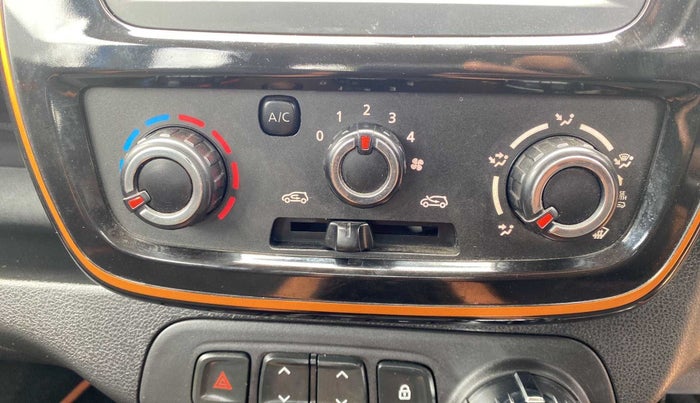 2017 Renault Kwid CLIMBER 1.0 AMT, Petrol, Automatic, 16,333 km, Dashboard - Air Re-circulation knob is not working