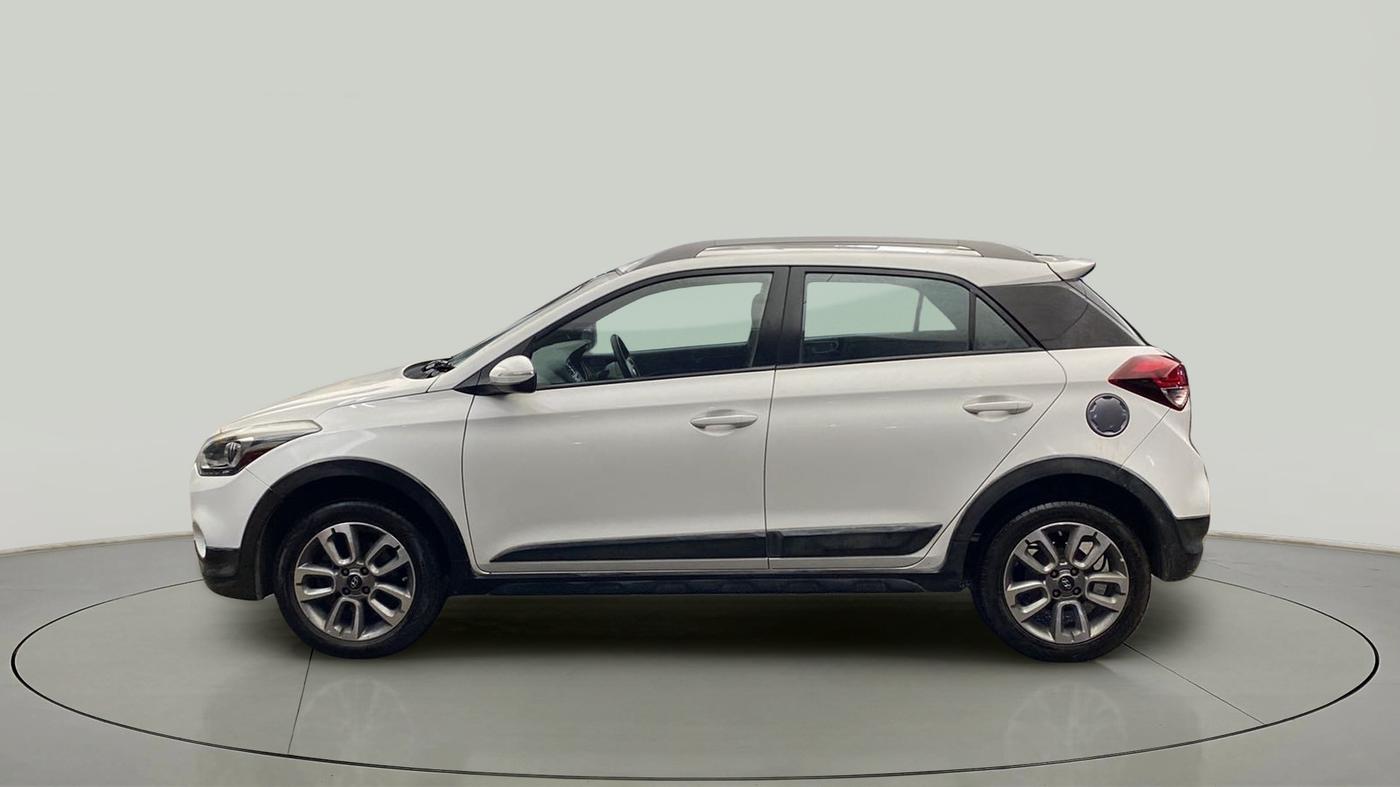 2015 Hyundai i20 Active 1.2 S, Petrol, Manual, 64,487 km, Left Side
