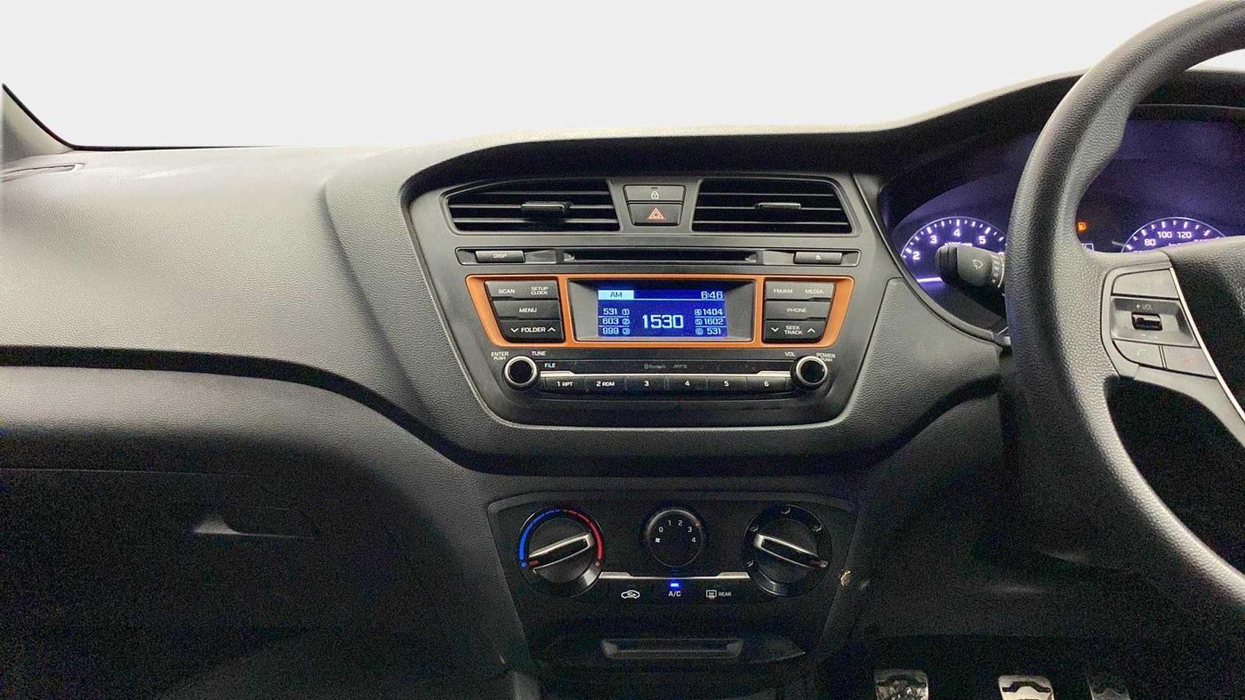 2015 Hyundai i20 Active 1.2 S, Petrol, Manual, 64,487 km, Air Conditioner