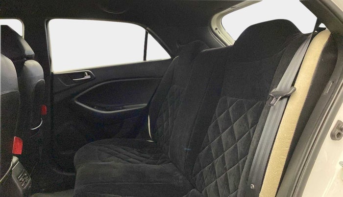 2015 Hyundai i20 Active 1.2 S, Petrol, Manual, 64,487 km, Right Side Rear Door Cabin