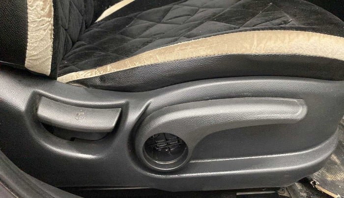 2015 Hyundai i20 Active 1.2 S, Petrol, Manual, 64,487 km, Driver Side Adjustment Panel