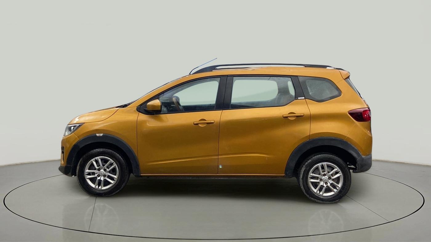 2019 Renault TRIBER RXT, Petrol, Manual, 49,290 km, Left Side