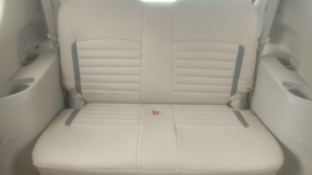 2013 Maruti Ertiga VXI CNG, CNG, Manual, 69,165 km, Third Seat Row ( optional )