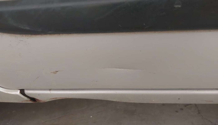 2017 Maruti Wagon R 1.0 VXI, Petrol, Manual, 54,614 km, Front passenger door - Slightly dented