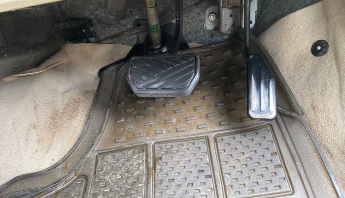 2012 Maruti A Star VXI (ABS) AT, Petrol, Automatic, 39,795 km, Pedals