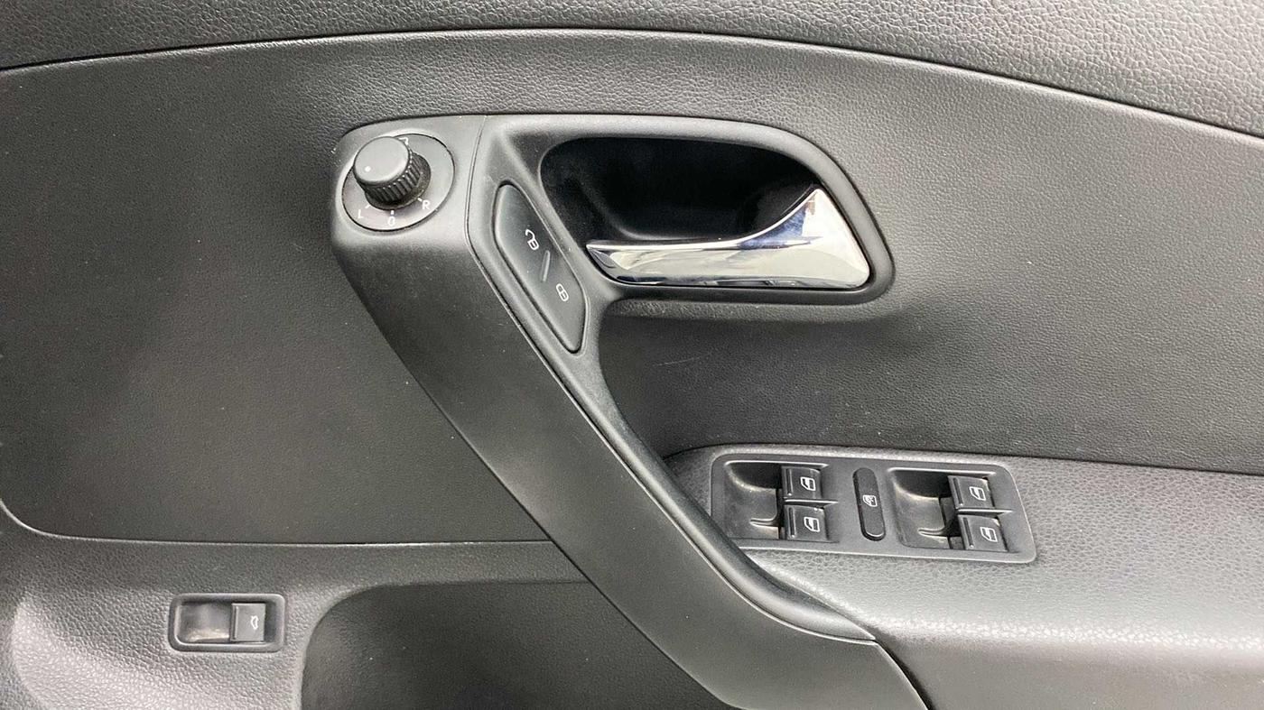 2020 Skoda Rapid MONTE CARLO TSI, Petrol, Manual, 57,801 km, Driver Side Door Panels Control